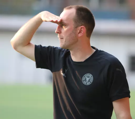 Der FC Bayern ist für Holstein-Trainer Ole Werner noch nicht in Sichtweite.
