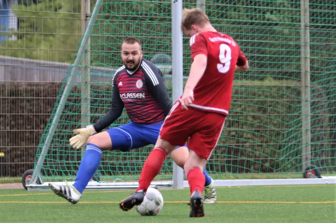 Holsten-Pokal: Hein bringt KSV-Reserve weiter