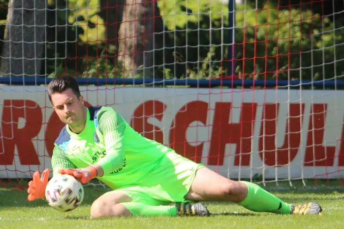 Landesliga 1: Kreuzbandriss bei VfL-Keeper Kiesewetter