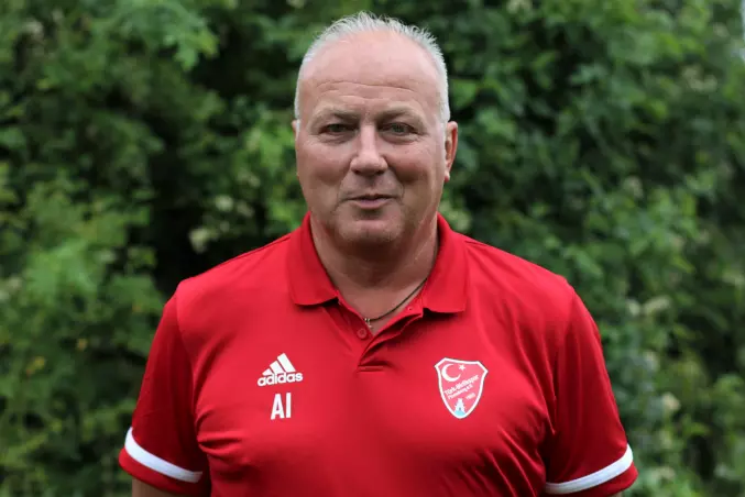 Bezirksliga 1: Ivanko tritt bei TBS Pinneberg zurück