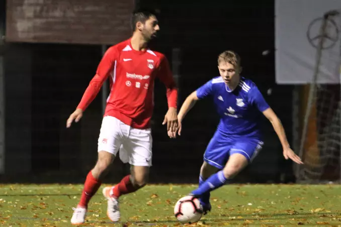Oberliga 2: Spitzenreiter schlägt Schlusslicht knapp