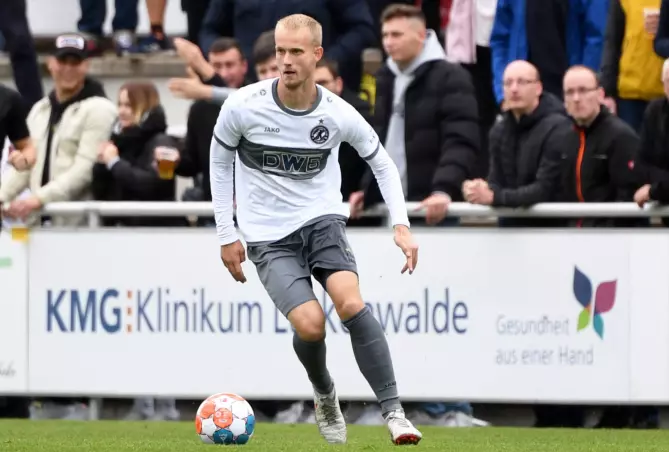 Regionalliga: Eintracht holt Torwart und Stürmer