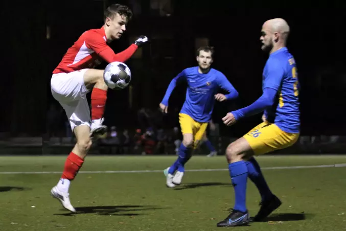 Oberliga 2: Osdorf schafft gegen Vicky die Wende
